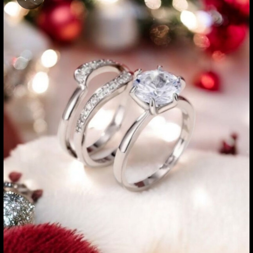 2pc.Set Halo Diamond Ring - Picture 4 of 17